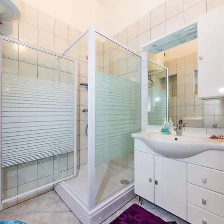 Miskovic Apartament Turanj